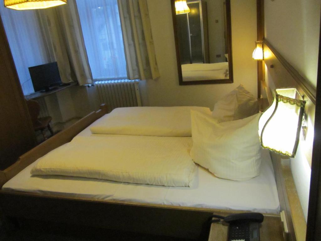 Zum Ochsen Hotel Stadtbergen Szoba fotó
